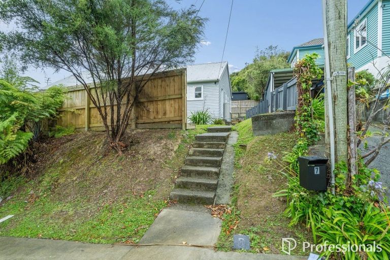 Photo of property in 7 Swainson Street, Naenae, Lower Hutt, 5011