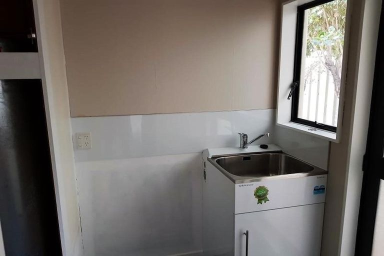 Photo of property in 21 Dahlstrom Grove, Kelvin Grove, Palmerston North, 4414