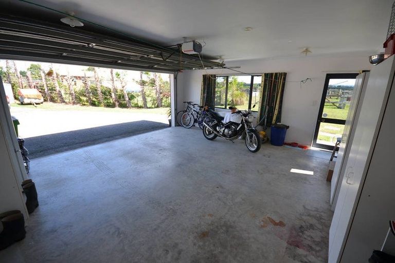 Photo of property in 33 Belk Road South, Omanawa, 3173