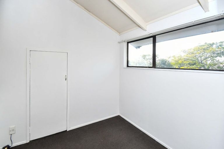 Photo of property in 1/34 Barnhill Crescent, Pahurehure, Papakura, 2113