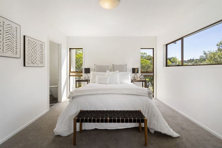 Photo of property in 154 Stapleford Crescent, Browns Bay, Auckland, 0630