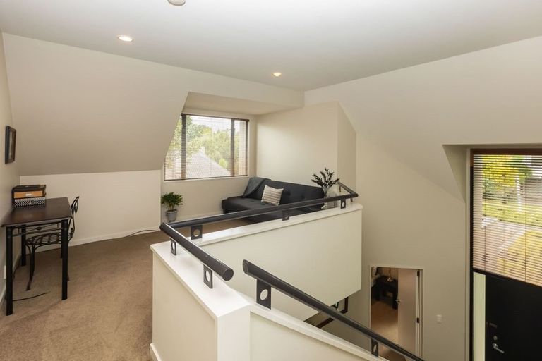 Photo of property in 105b Holly Road, St Albans, Christchurch, 8014