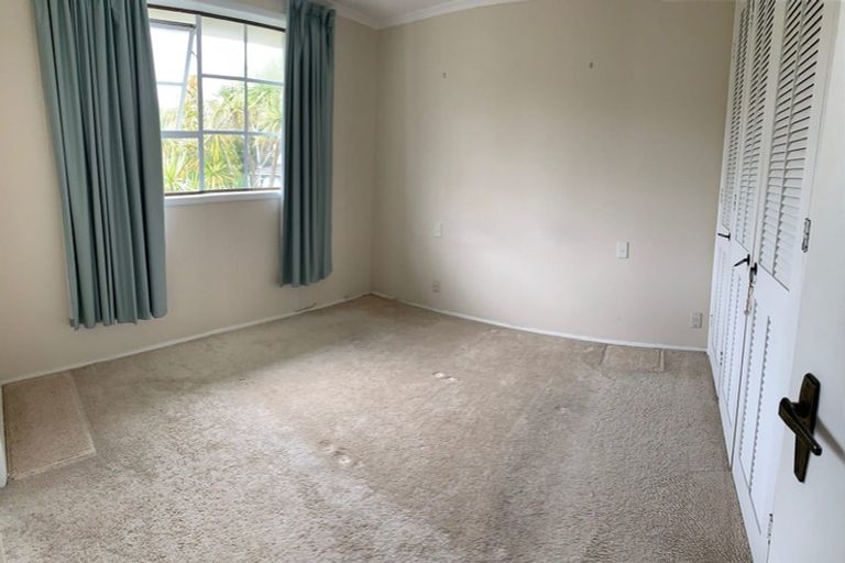 Photo of property in 3/26a Penning Road, Castor Bay, Auckland, 0620