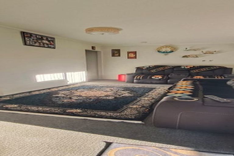 Photo of property in 2/25 Takanini Road, Takanini, 2112