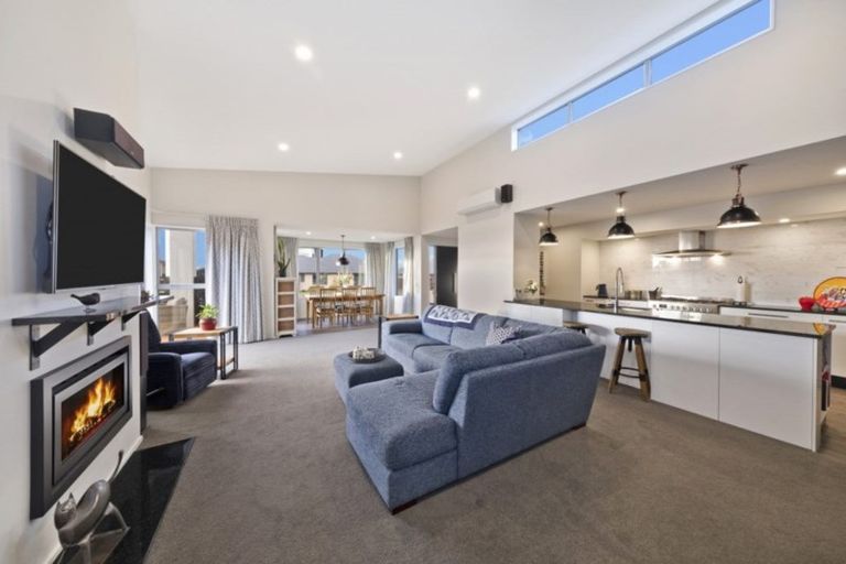 Photo of property in 4 Hawkshead Way, Westmorland, Christchurch, 8025