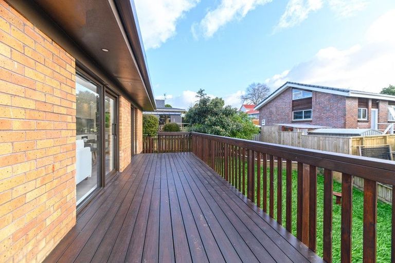 Photo of property in 1/40 Matuhi Rise, Henderson, Auckland, 0612