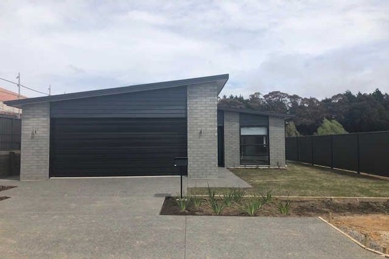 Photo of property in 28 Traverse Lane, Omokoroa, 3114