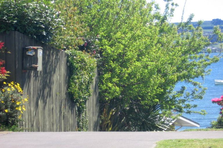 Photo of property in 1/37 Rainbow Drive, Rainbow Point, Taupo, 3330