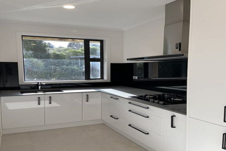 Photo of property in 51a Bleakhouse Road, Howick, Auckland, 2014