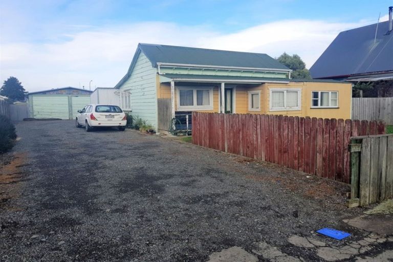 Photo of property in 30 Thyra Street, Dannevirke, 4930