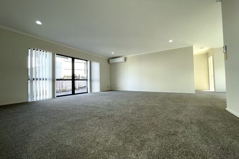 Photo of property in 68a Priestley Drive, Bucklands Beach, Auckland, 2014