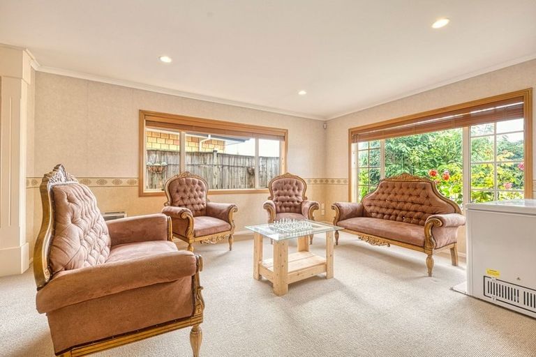 Photo of property in 14 Cyril French Drive, Flat Bush, Auckland, 2016