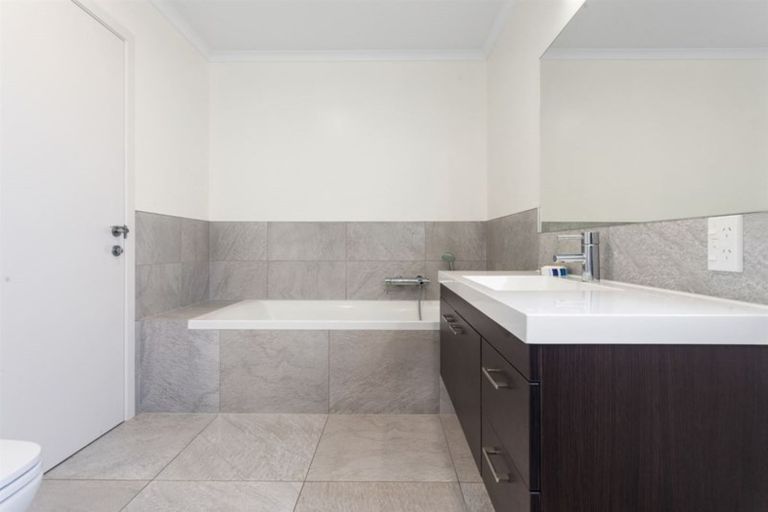 Photo of property in 28 Waterford Avenue, Ohope, 3121