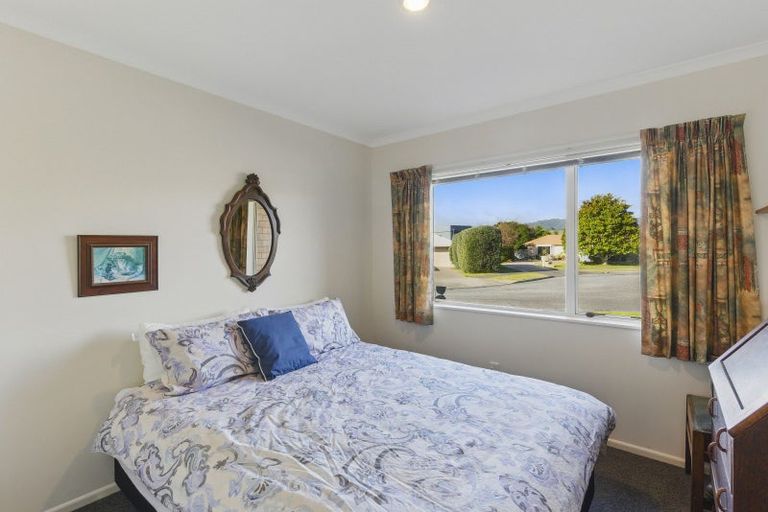 Photo of property in 4 Monterosso Place, Paraparaumu Beach, Paraparaumu, 5032