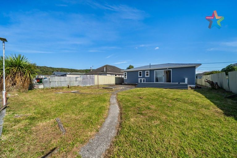 Photo of property in 11 Russell Road, Wainuiomata, Lower Hutt, 5014