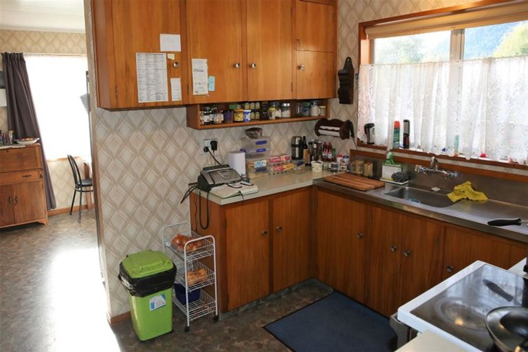 Photo of property in 8 Opuka Place, Haast, 7886