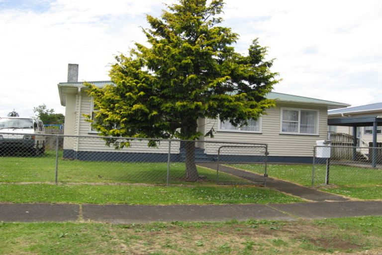 Photo of property in 39 Duggan Avenue, Mangere, Auckland, 2022
