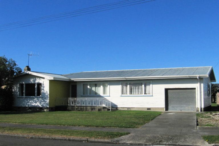 Photo of property in 28 Oldham Avenue, Onekawa, Napier, 4110