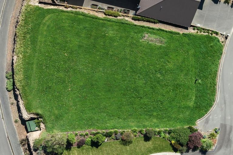 Photo of property in 4 Bluewater View, Mount Pleasant, Christchurch, 8081