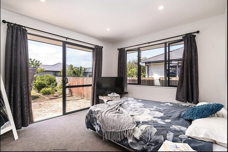 Photo of property in 38 Rawson Street, New Brighton, Christchurch, 8083