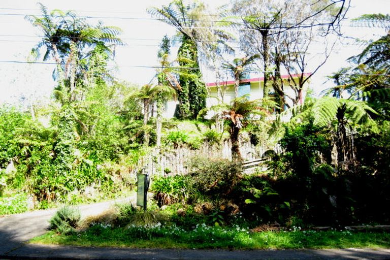 Photo of property in 11 London Terrace, Welbourn, New Plymouth, 4312