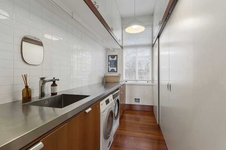 Photo of property in 66 Upland Road, Kelburn, Wellington, 6012