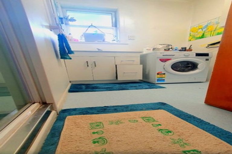 Photo of property in 1/19 Ti Rakau Drive, Pakuranga, Auckland, 2010