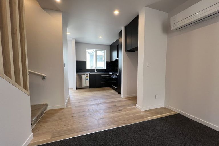 Photo of property in 3/30 Pirie Street, Mount Victoria, Wellington, 6011