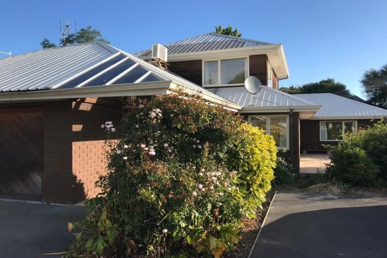 Photo of property in 105 Waimairi Road, Ilam, Christchurch, 8041