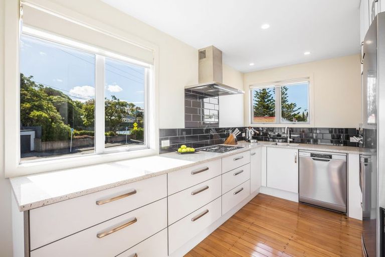 Photo of property in 5 Beach Road, Plimmerton, Porirua, 5026