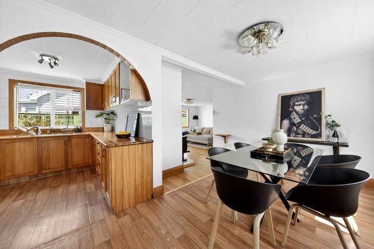 Photo of property in 69 Holloway Street, Carterton, 5713