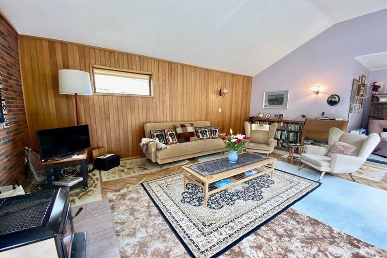 Photo of property in 100 Chester Road, Tawa, Wellington, 5028