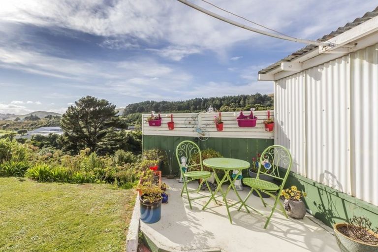Photo of property in 130 Bedford Street, Cannons Creek, Porirua, 5024