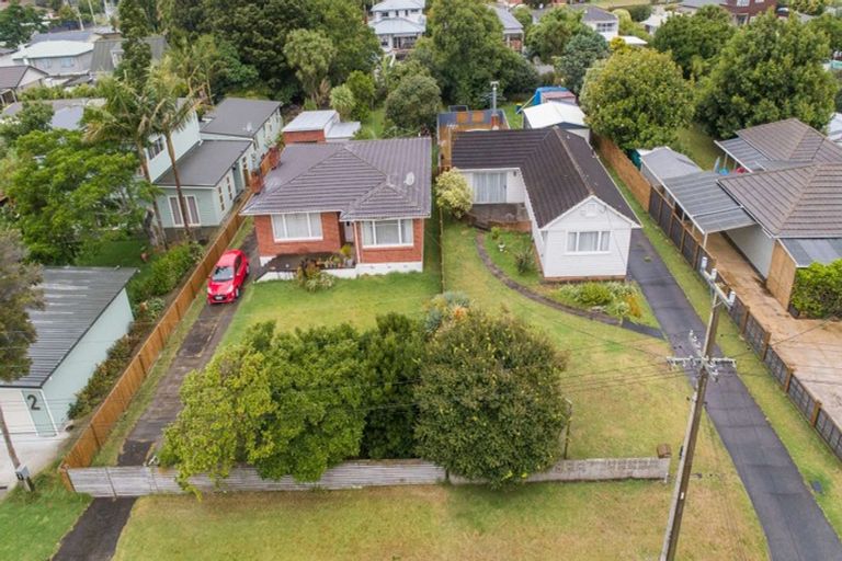 Photo of property in 6 River Road, Te Atatu Peninsula, Auckland, 0610