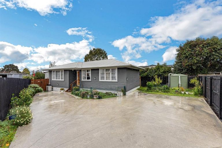 Photo of property in 11a Ellen Street, Manurewa East, Auckland, 2102