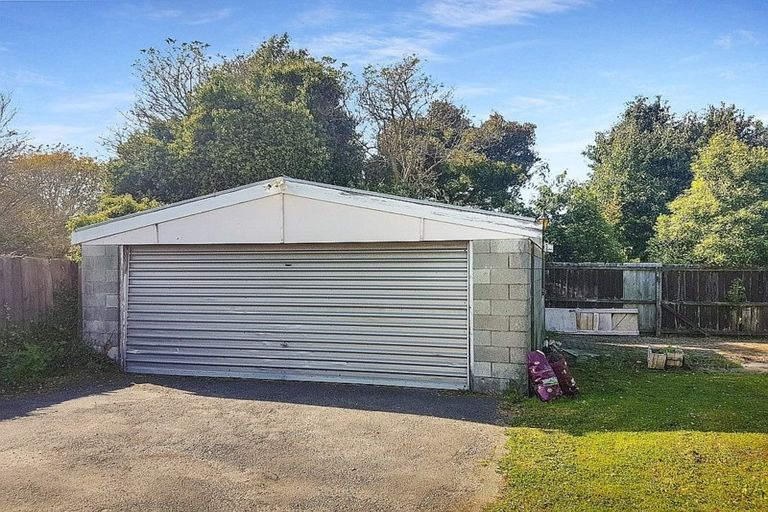 Photo of property in 62 Oakley Crescent, Hornby, Christchurch, 8042