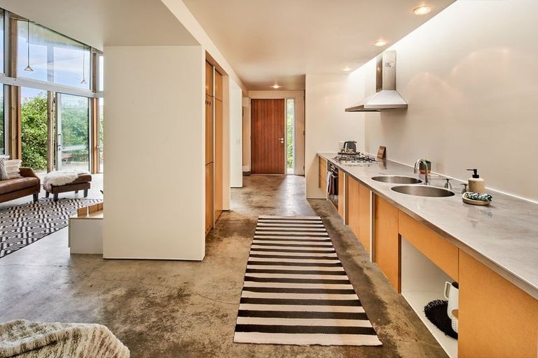 Photo of property in 4 Tangahoe Street, Paekakariki, 5034