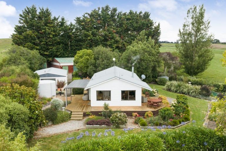 Photo of property in 1141 Makino Road, Halcombe, Feilding, 4777