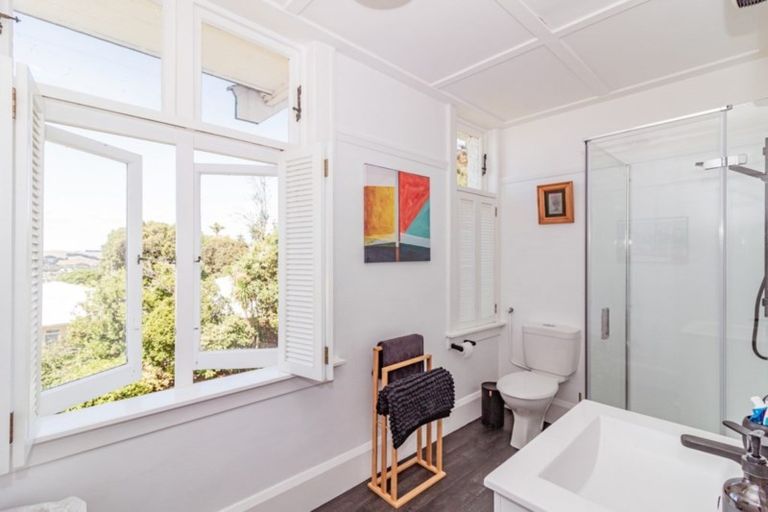 Photo of property in 2 Tulloch Street, Saint Johns Hill, Whanganui, 4500