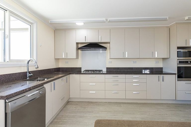 Photo of property in 35 Oban Street, Holmes Hill, Oamaru, 9401