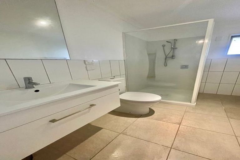 Photo of property in 115 Riverhead Road, Kumeu, 0892