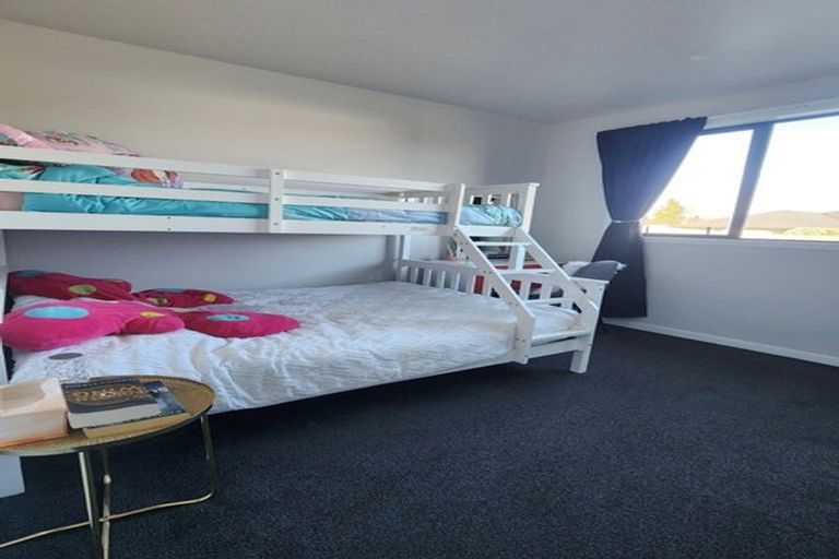 Photo of property in 8 Moore Street, Milton, 9220