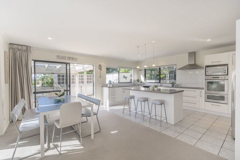 Photo of property in 20 Tui Road, Raumati Beach, Paraparaumu, 5032