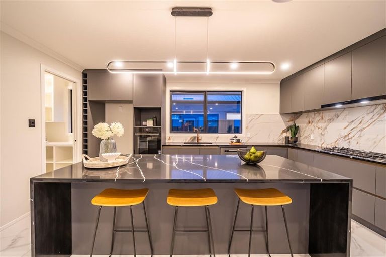 Photo of property in 17 Cynisca Crescent, Wallaceville, Upper Hutt, 5018