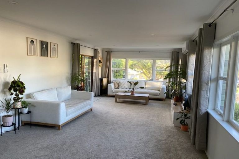 Photo of property in 8 Cardiff Street, Pukekohe, 2120