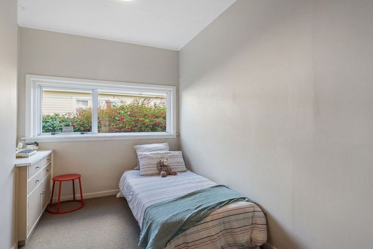 Photo of property in 75 Corson Avenue, Beckenham, Christchurch, 8023