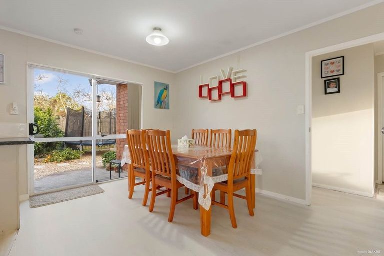 Photo of property in 1/6 Trimdon Street, Randwick Park, Auckland, 2105