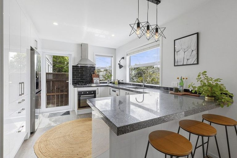 Photo of property in 26a Ponsonby Road, Karori, Wellington, 6012