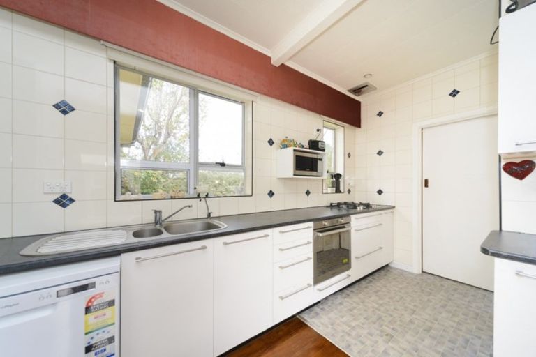 Photo of property in 12 Grey Street, Marton, 4710