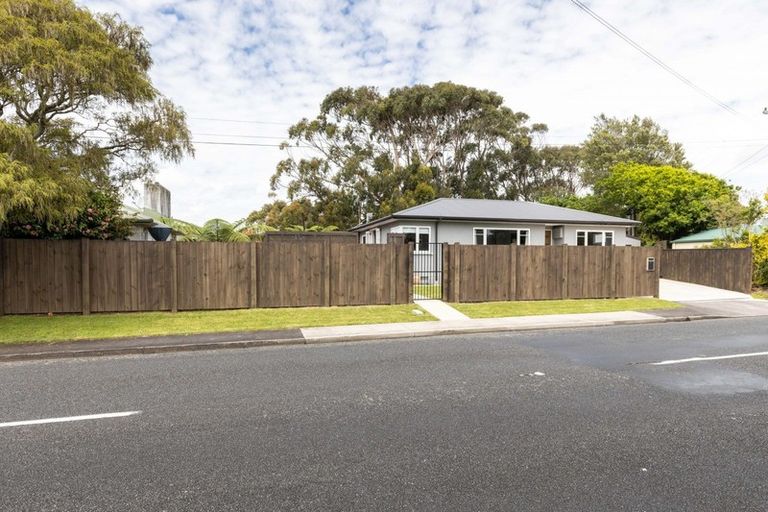 Photo of property in 201 Frankley Road, Frankleigh Park, New Plymouth, 4310